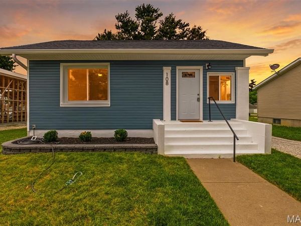 108 S Science Street , Bowling Green, MO 63334
