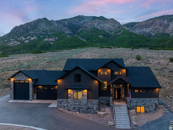 802 E NEBO AVE , North Ogden, UT 84414