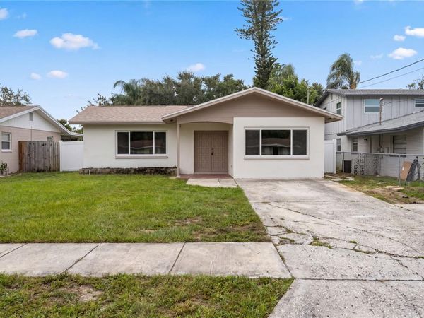 1431 COBURN DRIVE , TARPON SPRINGS, FL 34689