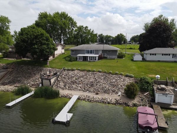 W2184 Melmar Drive, Markesan, WI 53946