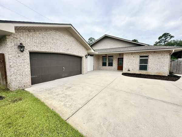 1180 French Quarter Way, Fort Walton Beach, FL 32547