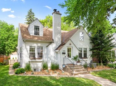 2616 Inglewood Avenue S, Saint Louis Park, MN 55416