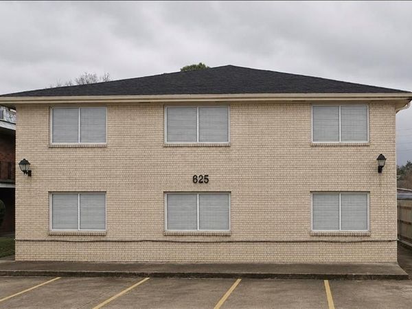 625 PAPWORTH Avenue , Unit E, Metairie, LA 70005