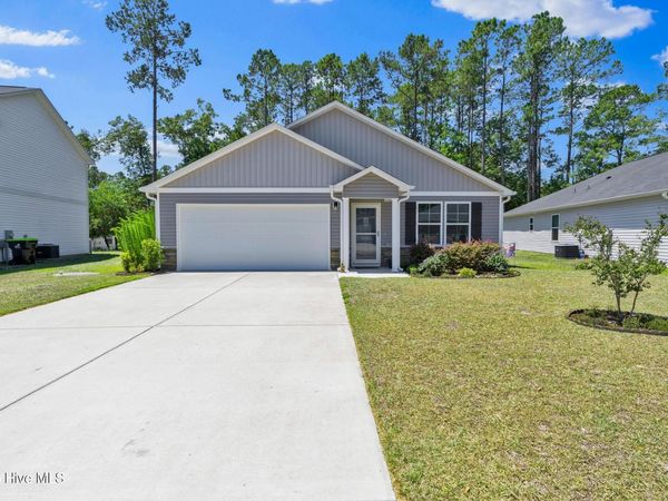 2487 Provence Drive SE, Bolivia, NC 28422