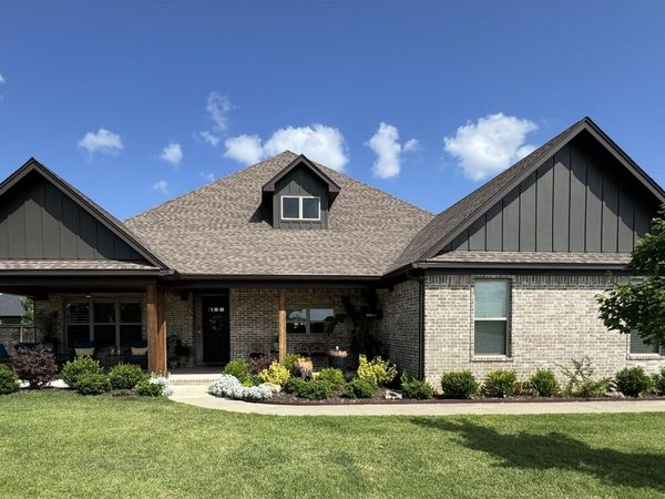7317 Lake Point Circle, Benton, AR 72019