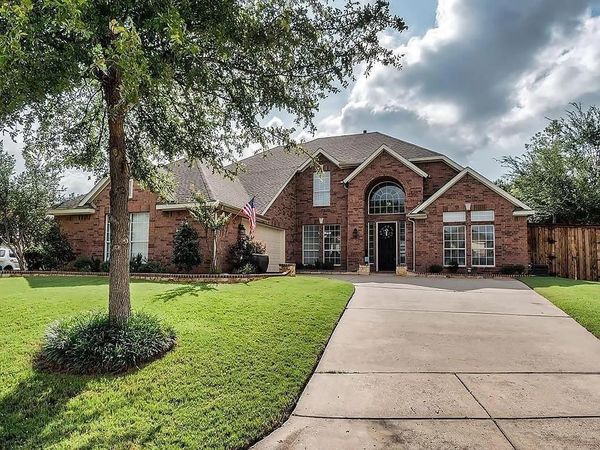 5 Parkway Court, Trophy Club, TX 76262