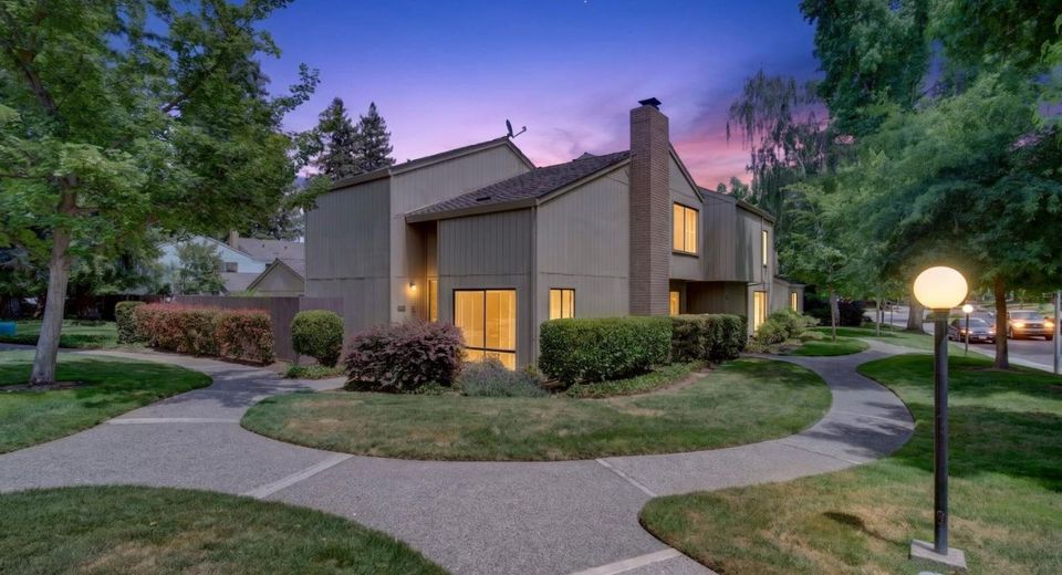 2279 Swarthmore Dr, Sacramento, CA 95825 Photo