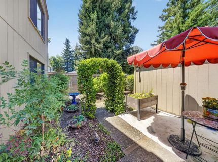 2279 Swarthmore Dr, Sacramento, CA 95825 Photo