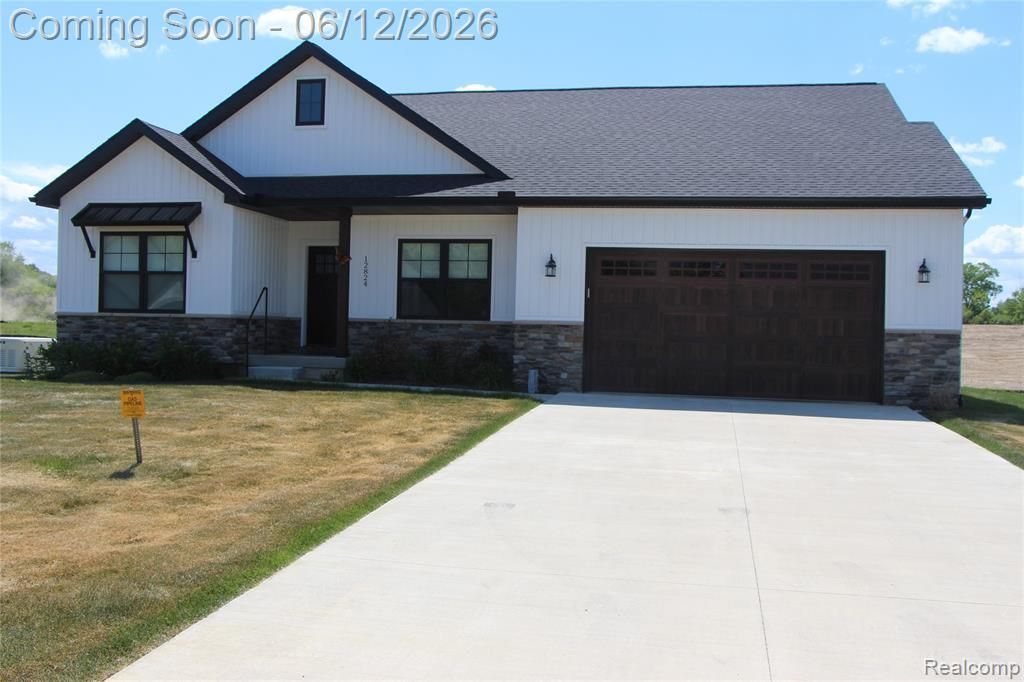 12824 Ivy Lane, Fenton Township, MI 48451 Main Photo