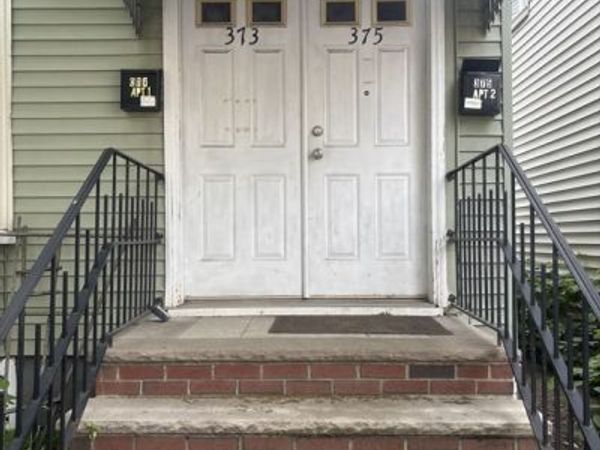 375 Prospect St, Unit 2, Cambridge, MA 02139