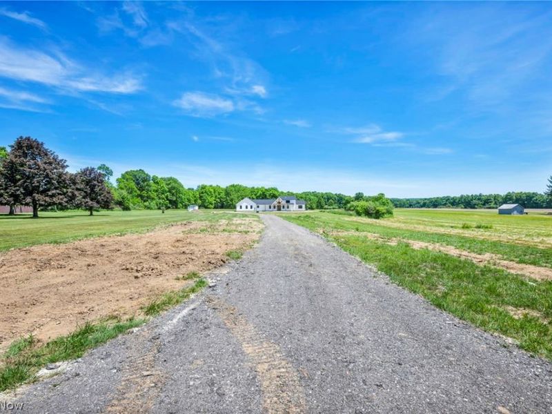 11605 Aquilla Road, Chardon, OH 44024 Photo 5
