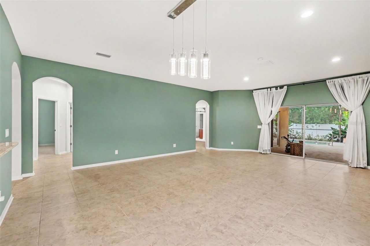 7610 Tangle Brook Boulevard , Gibsonton, FL 33534 Photo