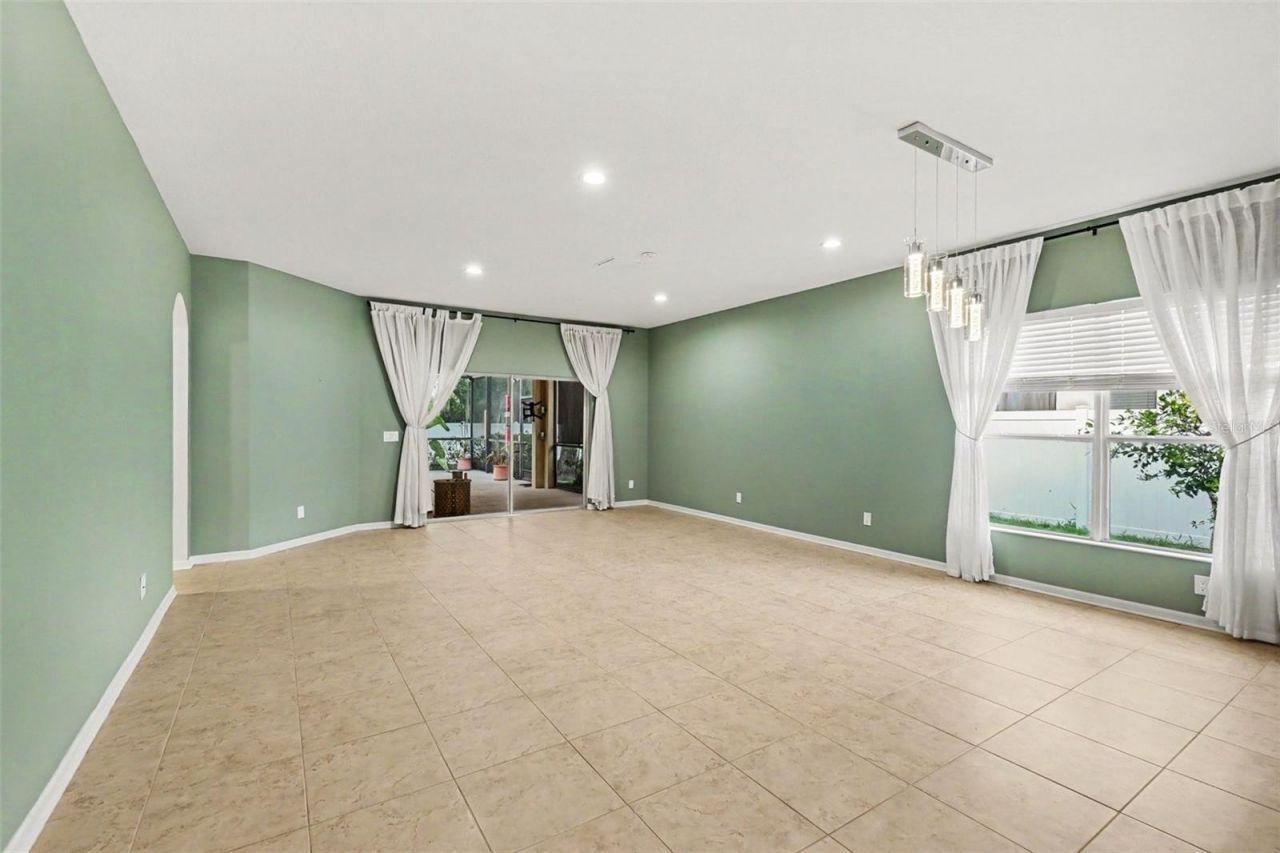 7610 Tangle Brook Boulevard , Gibsonton, FL 33534 Photo