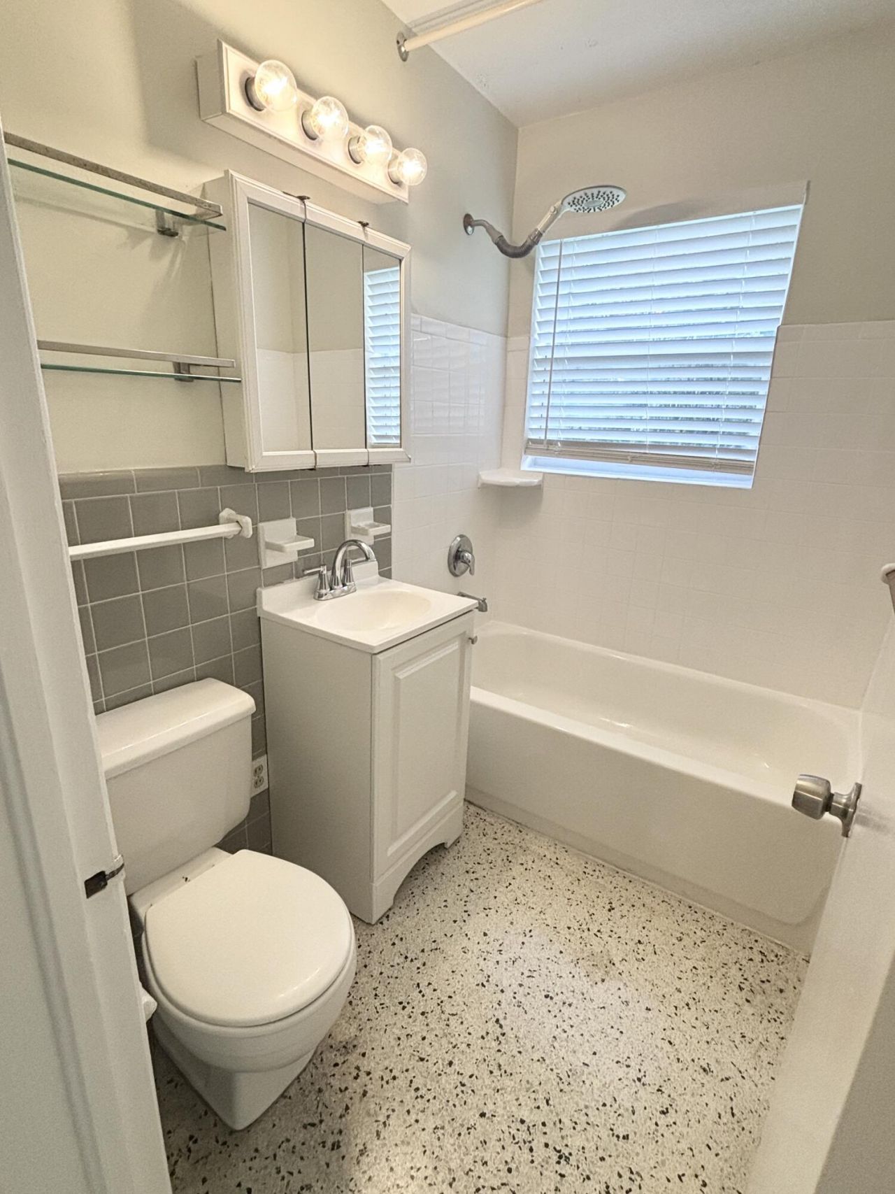 218 Seville Road, West Palm Beach, FL 33405 Photo