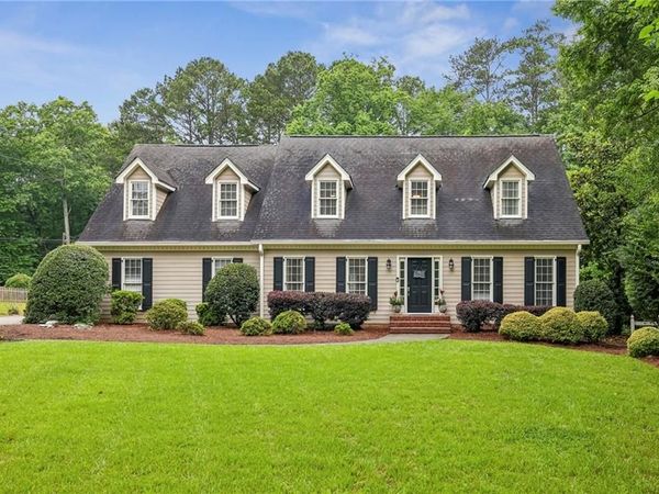 4112 Glen Meadow Drive , Peachtree Corners, GA 30092