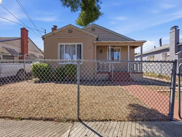 1100 101St Ave, Oakland, CA 94603