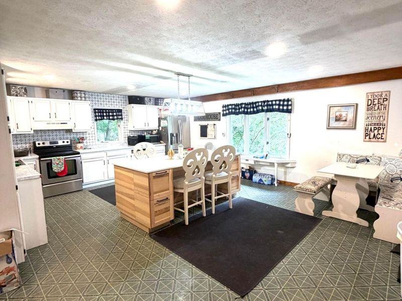 450 E Brown Street, New Lexington, OH 43764 Photo 3