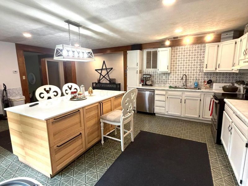 450 E Brown Street, New Lexington, OH 43764 Photo 4