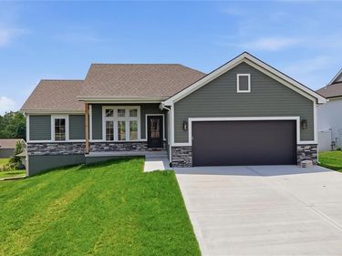 2211 Ashford Street, Excelsior Springs, MO 64024
