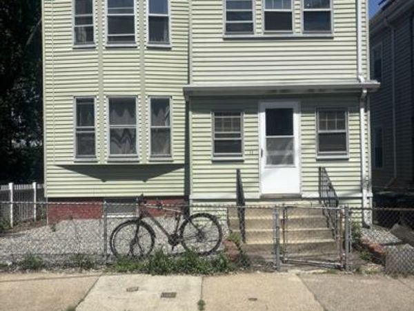 11 Eliot St, Unit 2, Somerville, MA 02143