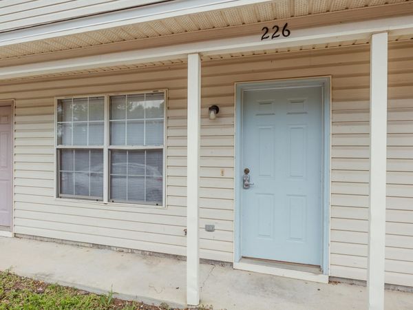 226 Runnymeade Drive, Crestview, FL 32539