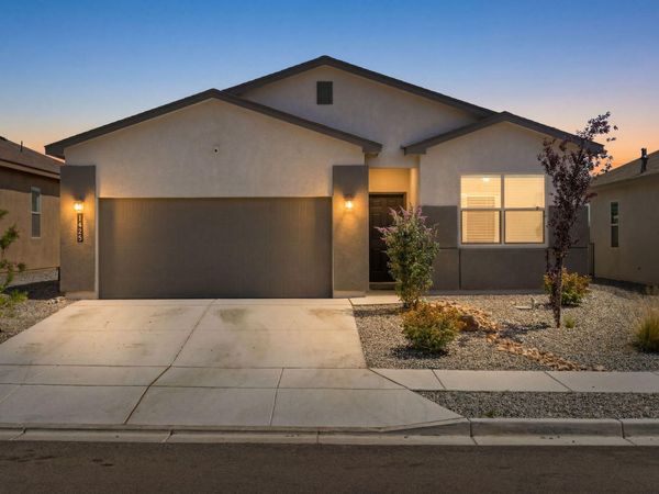 1425 Vista Grande Loop NE, Rio Rancho, NM 87144