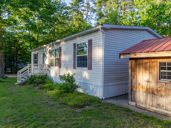 38 Bookholz Way, Tamworth, NH 03886