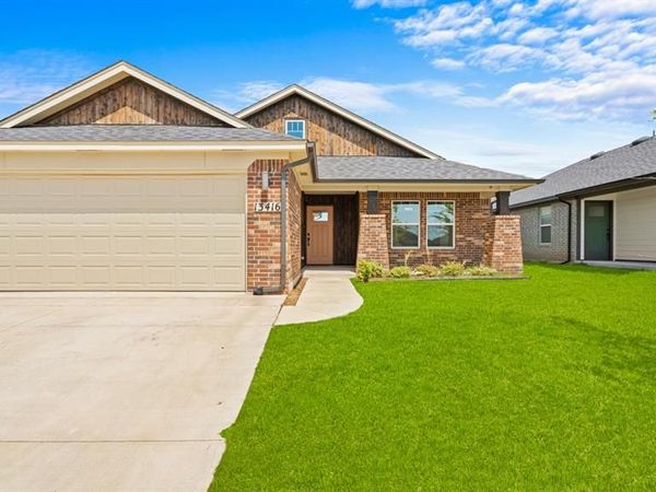 13416 Arrowhead Boulevard, Yukon, OK 73099