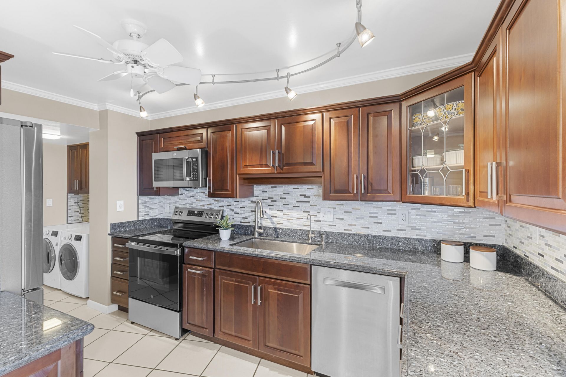3000 Holiday Drive, Unit 1505, Fort Lauderdale, FL 33316 Photo