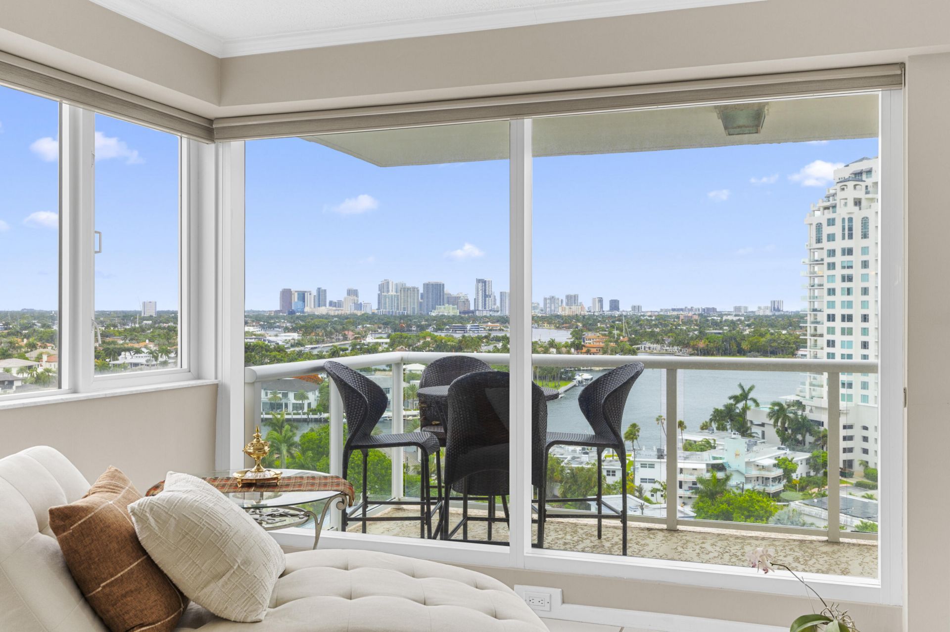 3000 Holiday Drive, Unit 1505, Fort Lauderdale, FL 33316 Photo