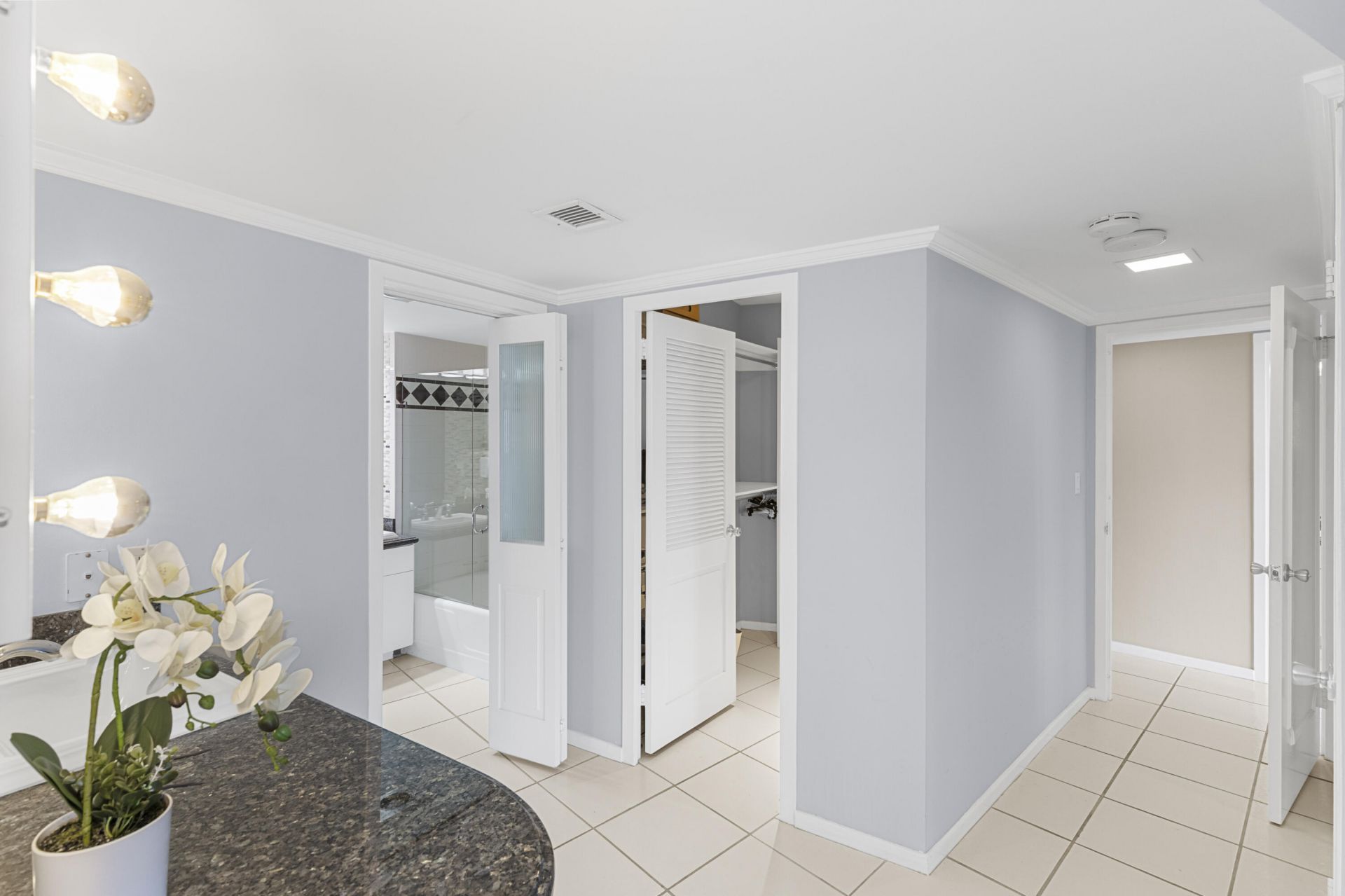 3000 Holiday Drive, Unit 1505, Fort Lauderdale, FL 33316 Photo