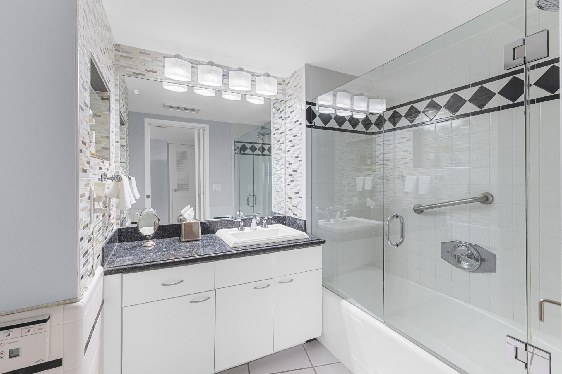 3000 Holiday Drive, Unit 1505, Fort Lauderdale, FL 33316 Photo