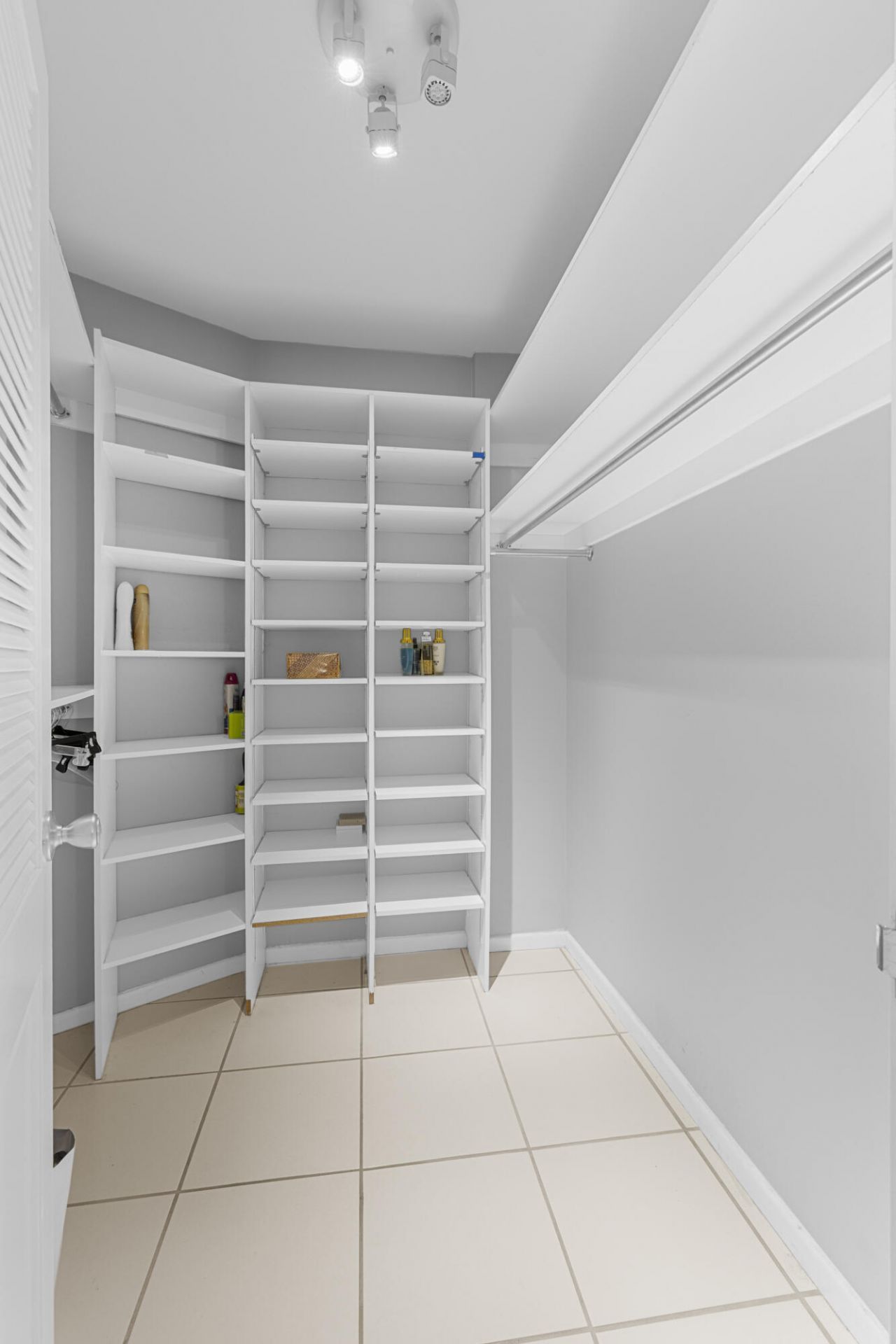 3000 Holiday Drive, Unit 1505, Fort Lauderdale, FL 33316 Photo