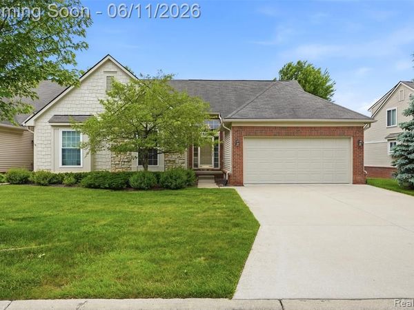 28101 Tremonte Drive , Lyon Twp, MI 48165