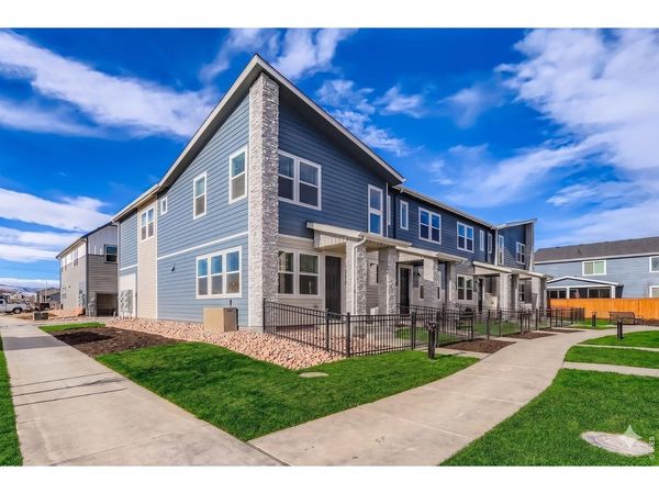 2819 Bear Springs Cir, Longmont, CO 80503