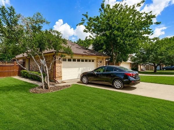 919 Boxwood Drive, Lewisville, TX 75067