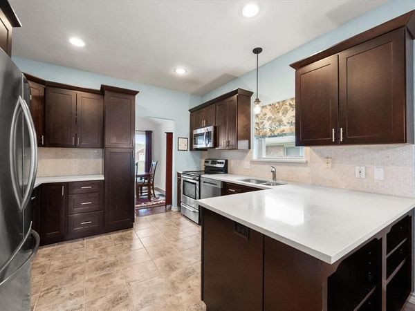 6222 St Leonard Drive, Arlington, TX 76001
