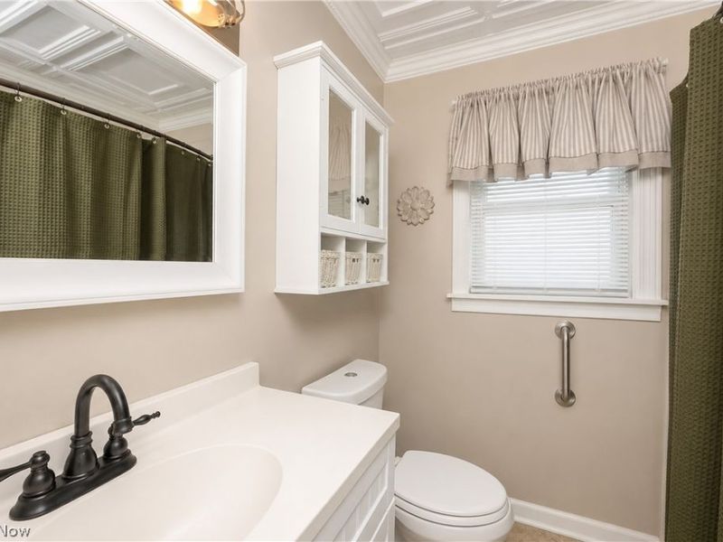 1421 Castlewood Avenue SW, North Canton, OH 44720 Photo 7