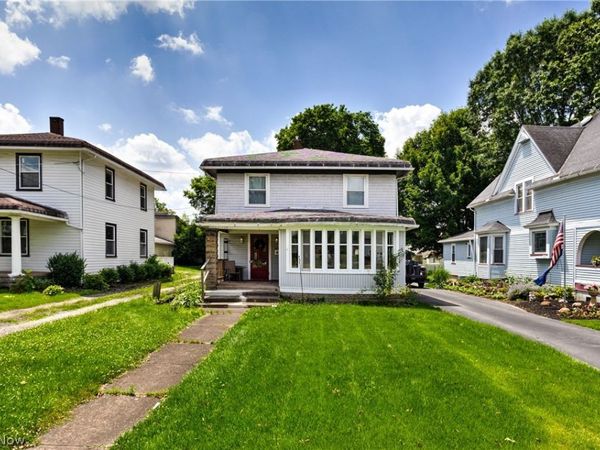 719 Robbins Avenue , Niles, OH 44446
