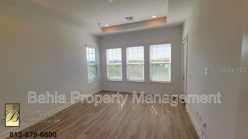 1074 Seagrape Drive, Ruskin, FL 33570 Photo