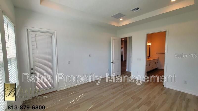 1074 Seagrape Drive, Ruskin, FL 33570 Photo