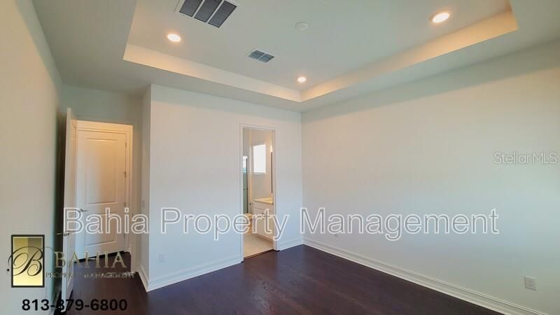 1074 Seagrape Drive, Ruskin, FL 33570 Photo