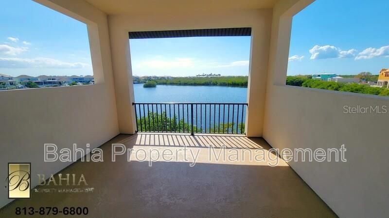1074 Seagrape Drive, Ruskin, FL 33570 Photo