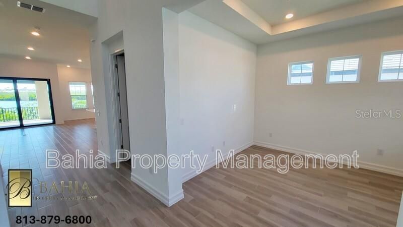 1074 Seagrape Drive, Ruskin, FL 33570 Photo