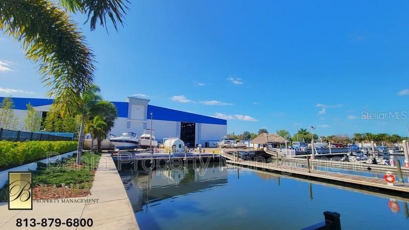1074 Seagrape Drive, Ruskin, FL 33570 Photo