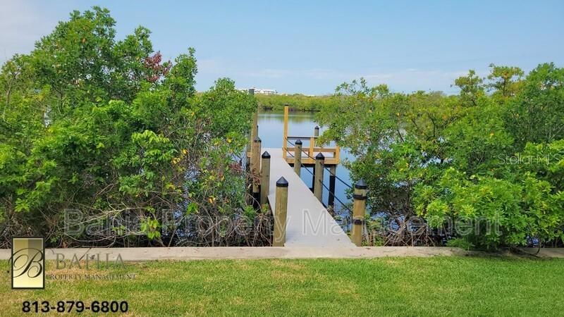 1074 Seagrape Drive, Ruskin, FL 33570 Photo