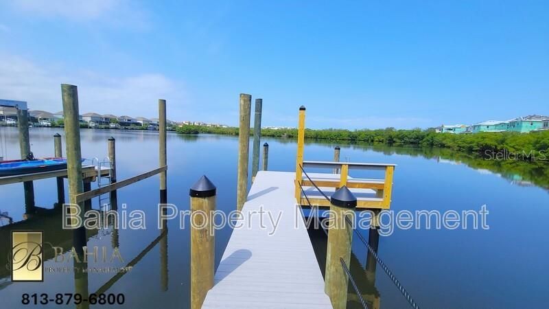 1074 Seagrape Drive, Ruskin, FL 33570 Photo