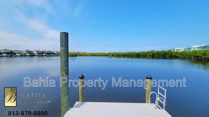 1074 Seagrape Drive, Ruskin, FL 33570 Photo