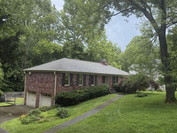 5212 Yorktown Rd, Knoxville, TN 37920