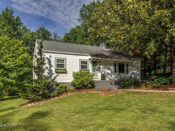 3929 Forest Glen Drive, Knoxville, TN 37919